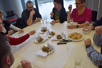 Der Lebensmittel-Cluster organisierte einen Sensorik-Workshop für die Teilnehmer
